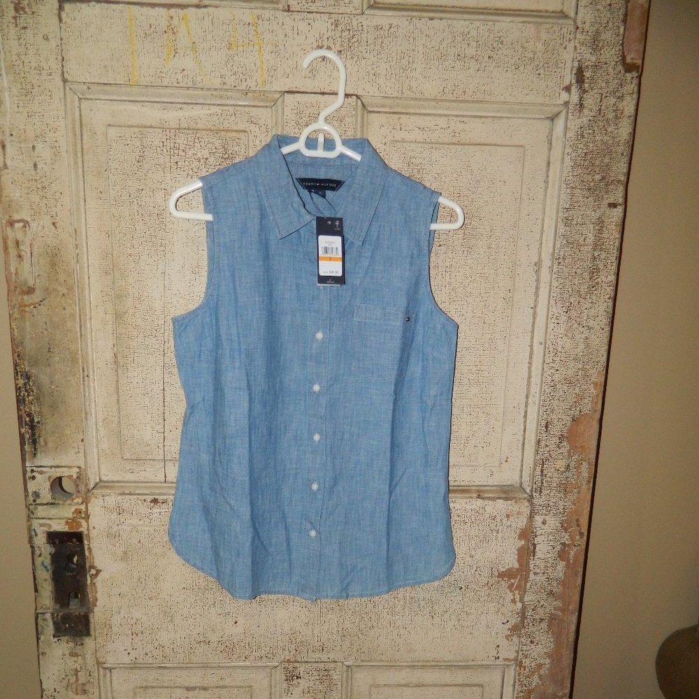 Tommy Hilfiger Sleeveless Chambray Button-Up Shirt - Light Blue